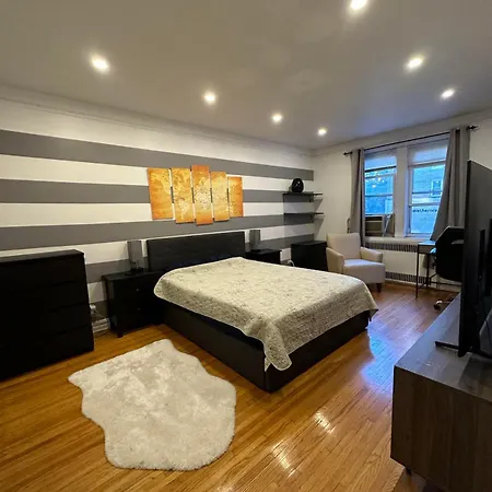 2 Large Bedrooms In Rego Park